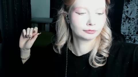 Merlizz online show from 03/10/25, 06:01