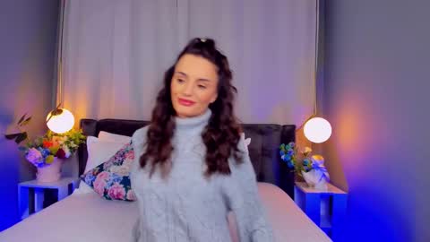 _carlawhite_ online show from 10/14/25, 03:18