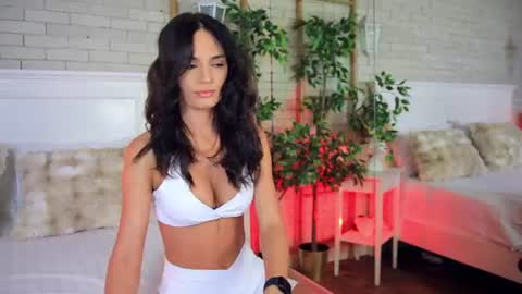 Snapshot of _carlawhite_ chatting on 06/19/26, 03:33 _carlawhite_ online show from 06/19/26, 03:33