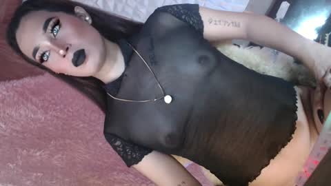 Snapshot of _caroline69 chatting on 02/08/25, 07:15 Caroline online show from 02/08/25, 07:15