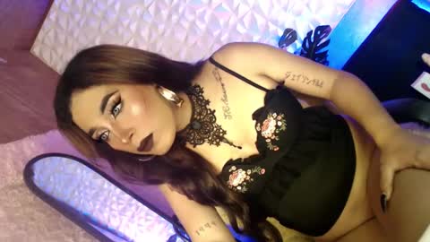 Snapshot of _caroline69 chatting on 02/10/25, 04:36 Caroline online show from 02/10/25, 04:36