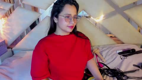 Caroline Sweet online show from 12/29/24, 08:44