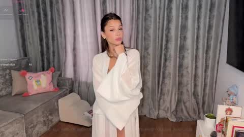 Angela  online show from 06/16/26, 01:14