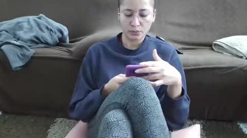 cat online show from 10/31/25, 02:51