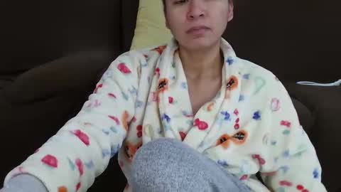 cat online show from 11/12/25, 09:32