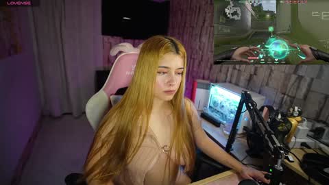 Snapshot of _celeste_xx chatting on 12/29/24, 08:15 _celeste_xx online show from 12/29/24, 08:15