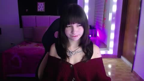 Snapshot of _charlotte_collins_ chatting on 11/25/25, 03:01 _charlotte_collins_ online show from 11/25/25, 03:01