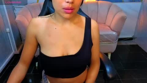 _charlottee_b online show from 07/24/26, 12:58