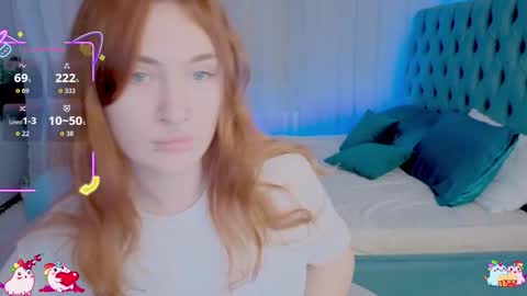 Snapshot of _chlo_e chatting on 11/13/25, 01:21 Alisa NO NUDE online show from 11/13/25, 01:21