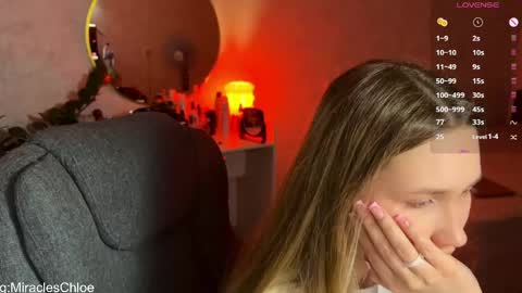 _chloe_miller_ online show from 05/18/26, 07:52