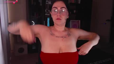 Chrissy online show from 05/29/26, 04:32