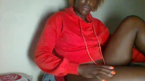 Snapshot of _clara01 chatting on 01/25/25, 06:46 clara online show from 01/25/25, 06:46