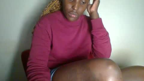 Snapshot of _clara01 chatting on 02/02/25, 03:39 clara online show from 02/02/25, 03:39