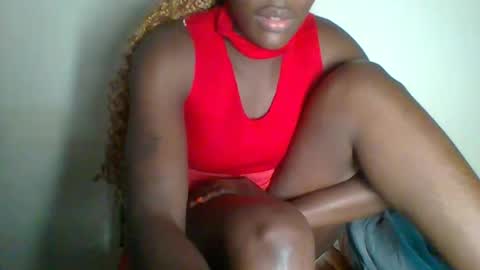 Snapshot of _clara01 chatting on 02/04/25, 09:07 clara online show from 02/04/25, 09:07