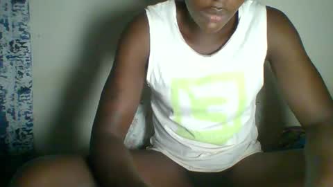 Snapshot of _clara01 chatting on 03/04/25, 06:50 clara online show from 03/04/25, 06:50