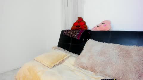 Snapshot of _cloe_1 chatting on 12/03/24, 04:03 Chloe online show from 12/03/24, 04:03