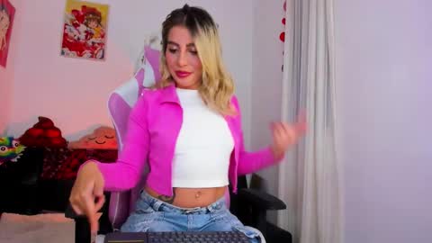  Chloe  online show from 09/26/25, 11:53