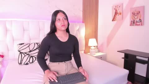 _cloe_vega online show from 08/04/26, 08:11