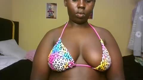 Snapshot of _cookie23 chatting on 10/20/25, 08:20  cookie23 online show from 10/20/25, 08:20