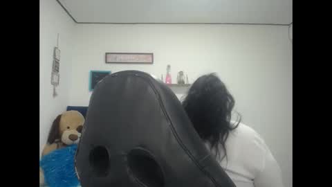 _cristal09 online show from 09/11/25, 03:12