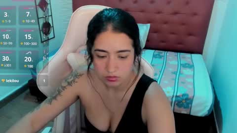 Snapshot of _cristal_smith_ chatting on 02/19/25, 06:00 _cristal_smith_ online show from 02/19/25, 06:00