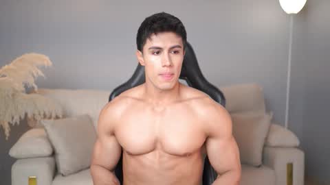Snapshot of _cristianlopez chatting on 10/23/25, 07:01 50 OFF TODAY  onlyfans cristianlopezbf online show from 10/23/25, 07:01