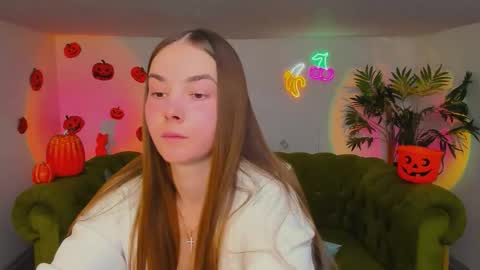 Erika online show from 10/29/25, 01:35