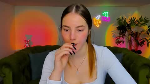 Erika online show from 11/20/25, 07:08