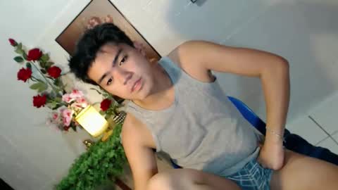 Snapshot of _cumwithrussel chatting on 05/15/26, 11:45 Russ online show from 05/15/26, 11:45