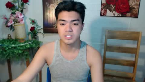 Snapshot of _cumwithrussel chatting on 06/09/26, 03:45 Russ online show from 06/09/26, 03:45