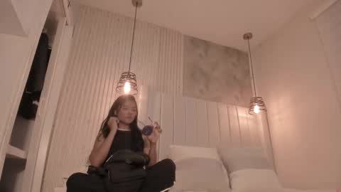 Snapshot of _dakota_a chatting on 09/18/25, 12:29 Dakota online show from 09/18/25, 12:29