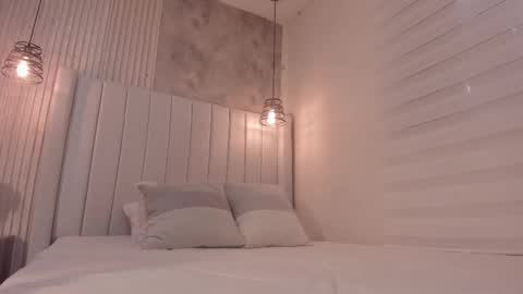 Snapshot of _dakota_a chatting on 09/30/25, 06:35 Dakota online show from 09/30/25, 06:35