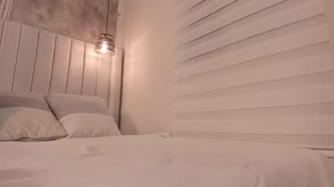 Snapshot of _dakota_a chatting on 10/08/25, 06:49 Dakota online show from 10/08/25, 06:49