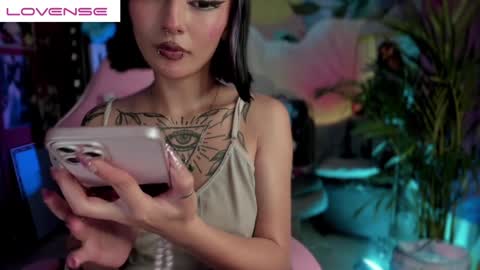 Snapshot of _darkkitty_ chatting on 12/29/24, 06:35 paula online show from 12/29/24, 06:35