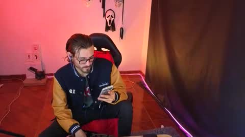 delacruz online show from 11/30/25, 05:00