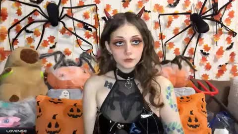 Kate online show from 10/27/25, 05:50