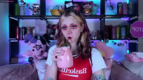 Kate online show from 05/22/26, 08:36