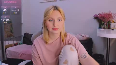 Snapshot of _dewpoint_ chatting on 09/24/25, 08:12 Ri online show from 09/24/25, 08:12