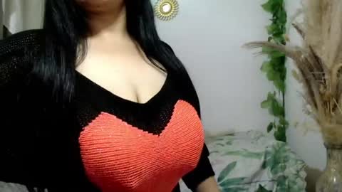 Dannia online show from 06/12/26, 10:19