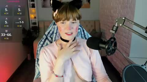 Snapshot of _dreamlunaa_ chatting on 06/08/26, 08:42 Luna online show from 06/08/26, 08:42
