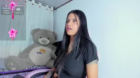 Snapshot of _elektrah chatting on 11/13/25, 11:25 _elektrah online show from 11/13/25, 11:25