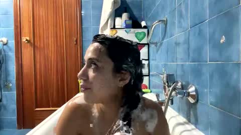 Snapshot of _elena_barra chatting on 01/13/25, 06:38 elena barra online show from 01/13/25, 06:38