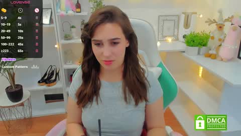 Lizzy  online show from 12/23/24, 09:51