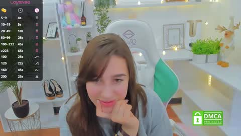 Lizzy  online show from 12/31/24, 12:43