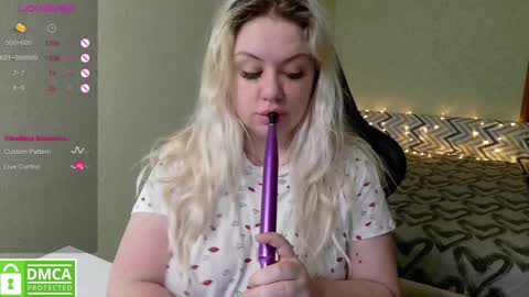 Snapshot of _elven_dreams__ chatting on 02/06/25, 09:00 chloue and Gretta online show from 02/06/25, 09:00