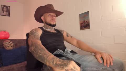 Snapshot of _emilio_escobar chatting on 10/12/25, 10:36 Emilio online show from 10/12/25, 10:36