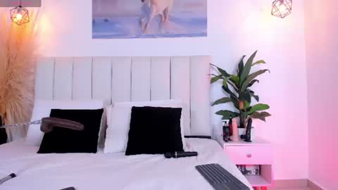 Emily Queen online show from 07/07/26, 05:32