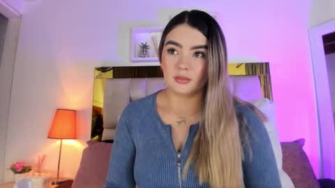 Isabella online show from 10/16/25, 12:06