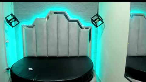 Emily  online show from 10/07/25, 11:18