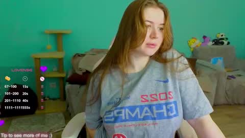 Snapshot of _enni__ chatting on 11/19/25, 02:28 Sam online show from 11/19/25, 02:28